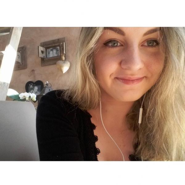 Inès