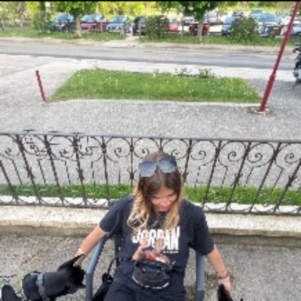 Léona