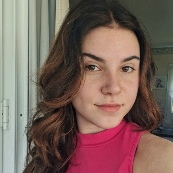 Inès