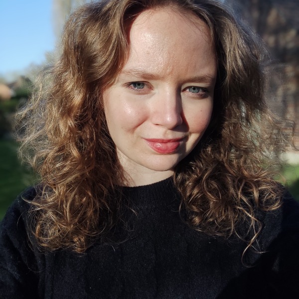 Inès